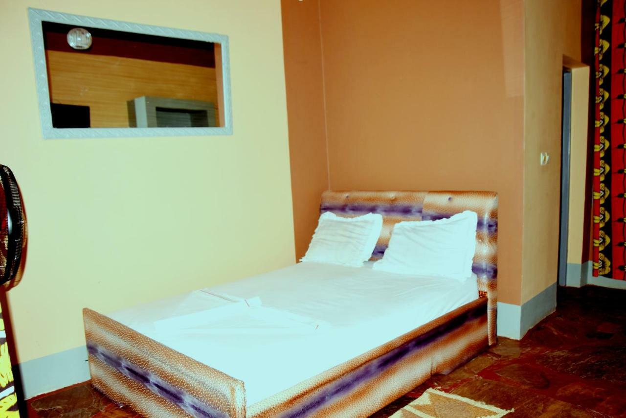 Saint Blaise Hotel Bujumbura Rom bilde